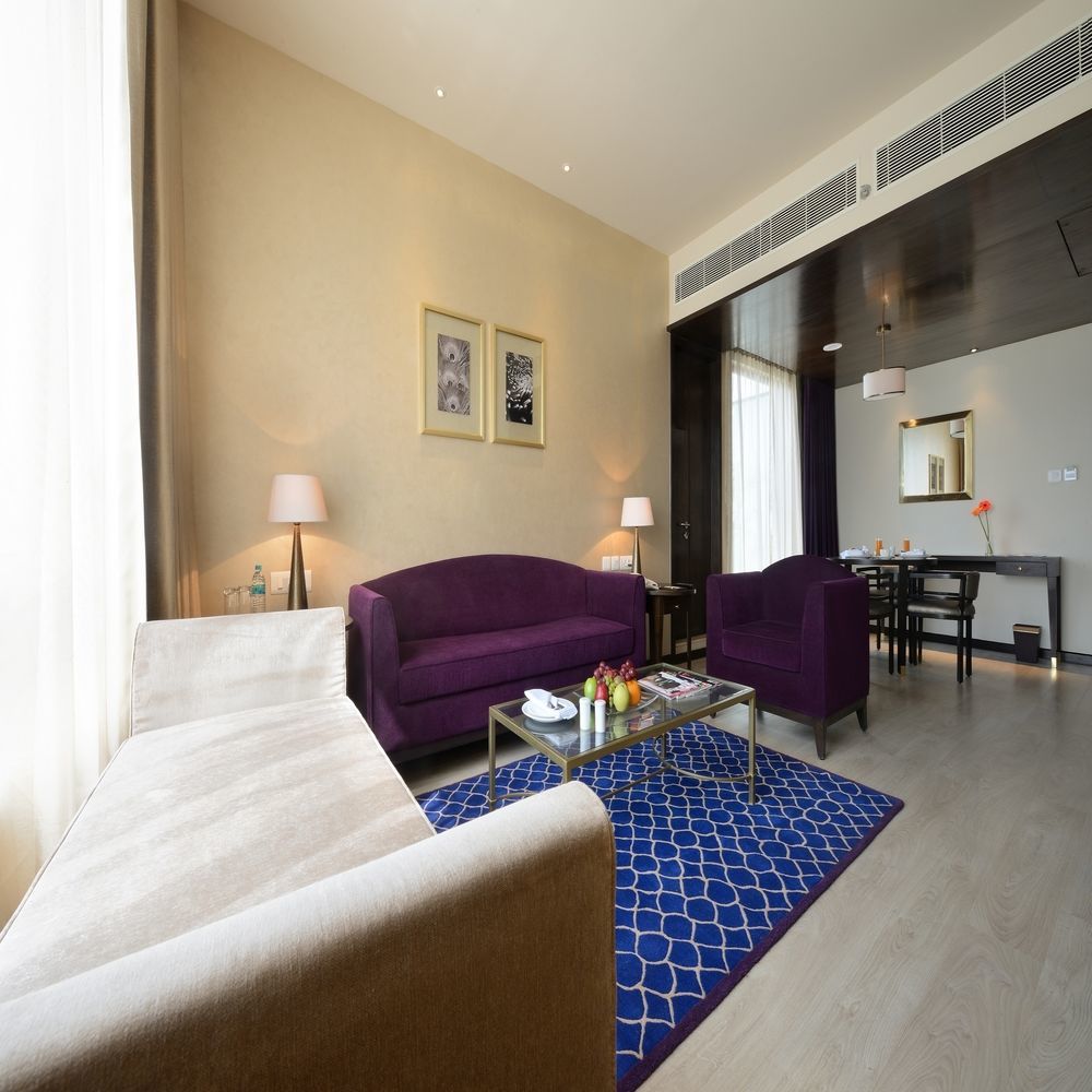 Marasa Sarovar Premiere Tirupati Luaran gambar Suite at the Park