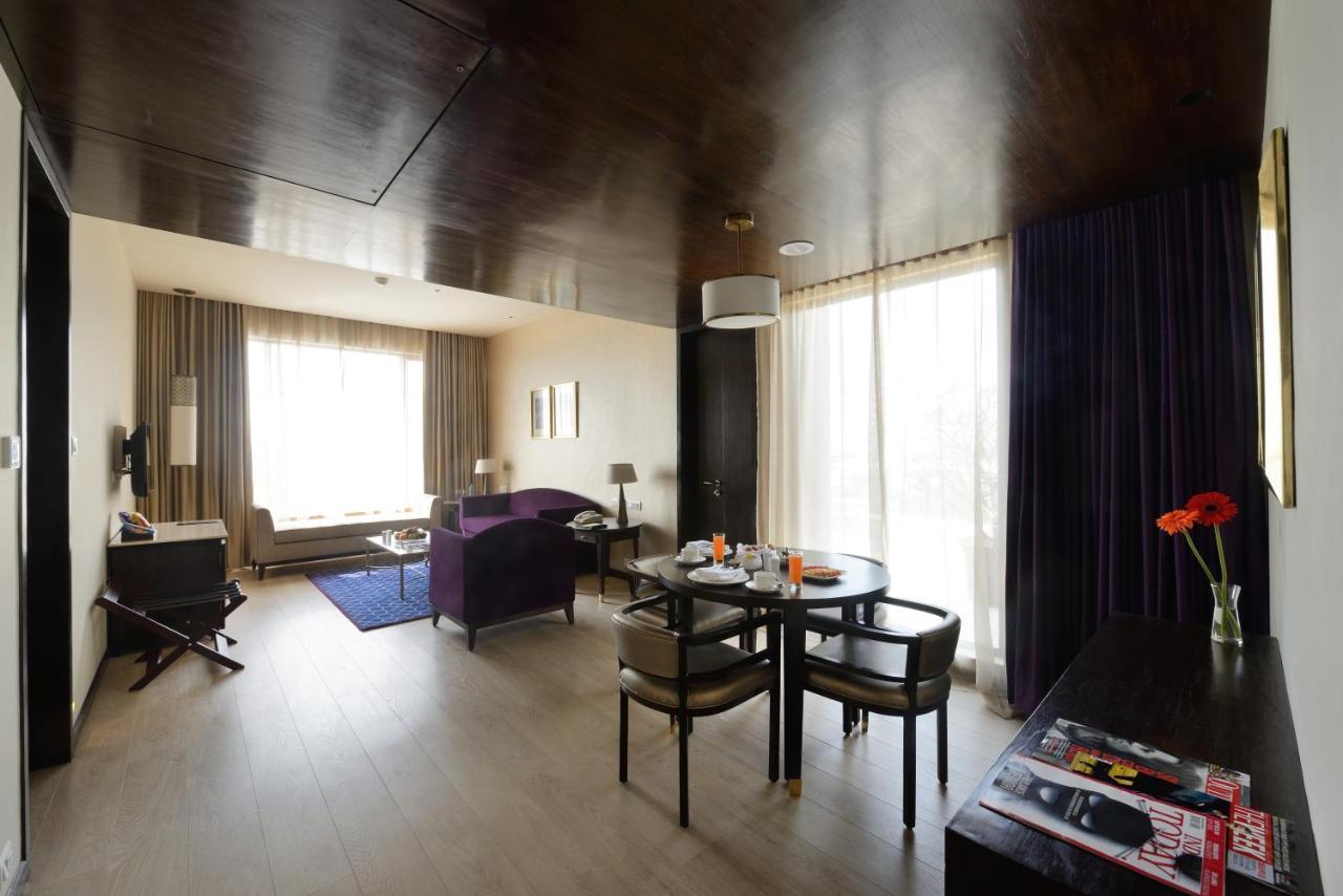 Marasa Sarovar Premiere Tirupati Bilik gambar Suite at the Park